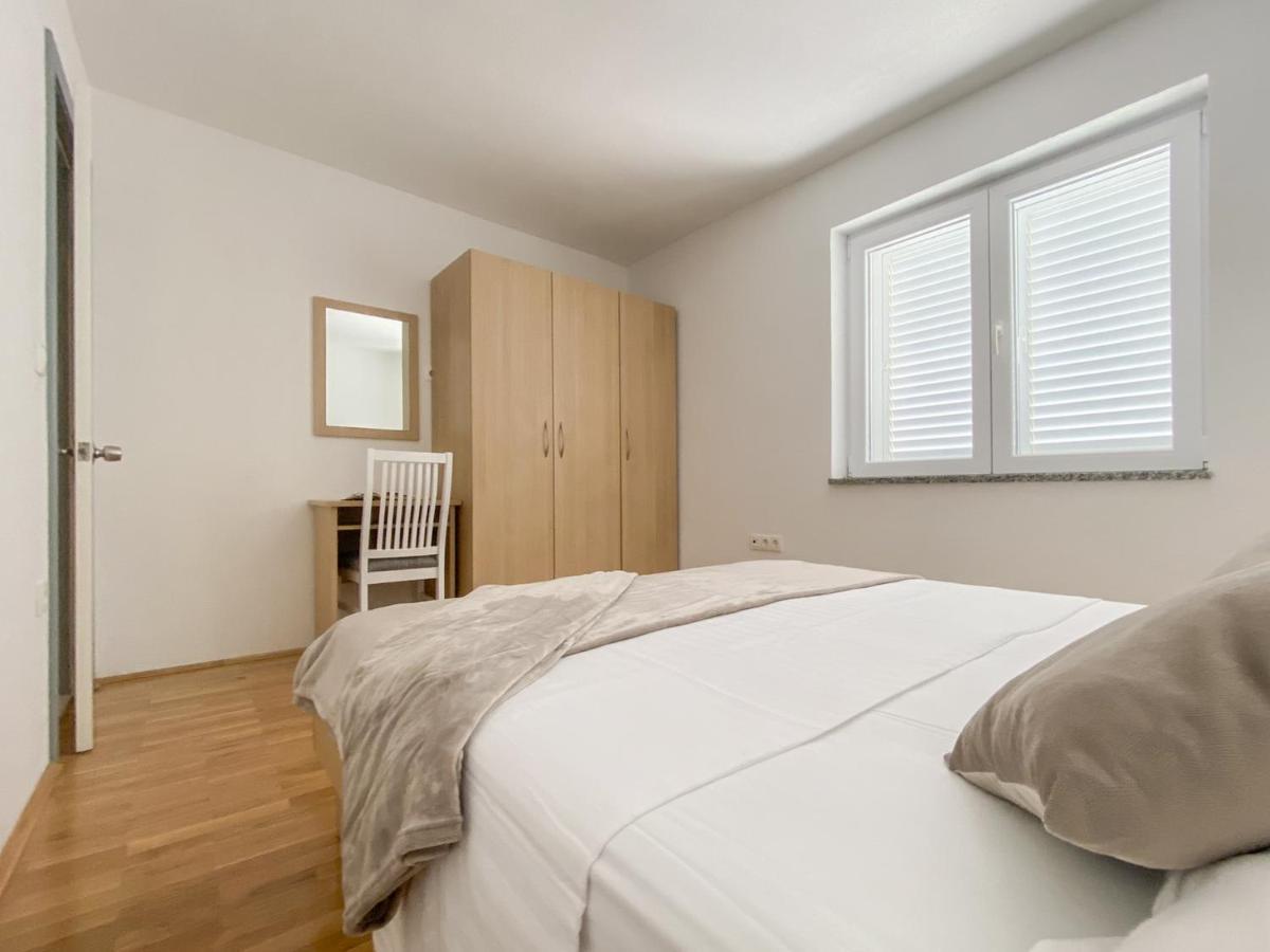 Apartments Paladin Makarska Bagian luar foto