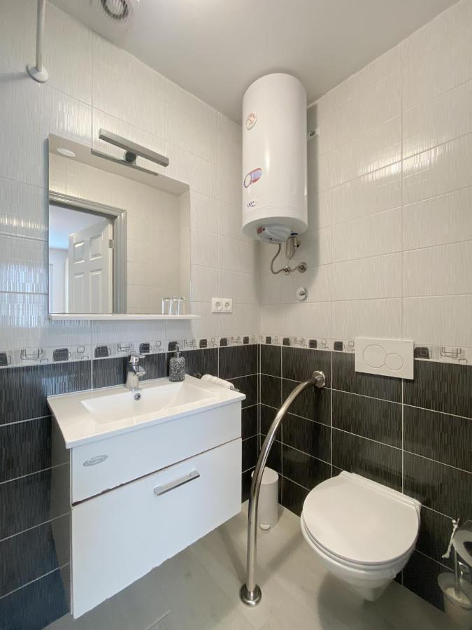Apartments Paladin Makarska Bagian luar foto