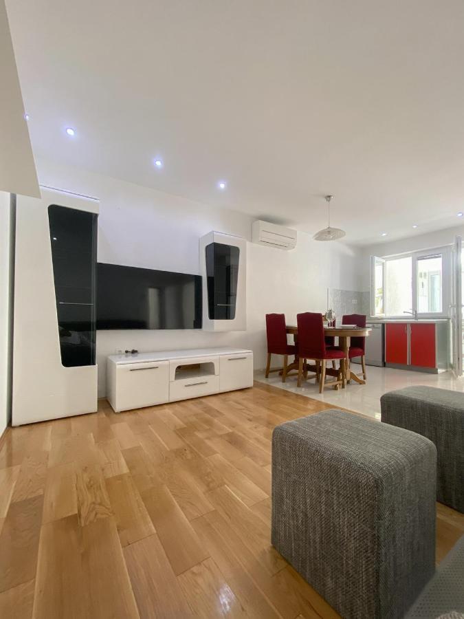 Apartments Paladin Makarska Bagian luar foto