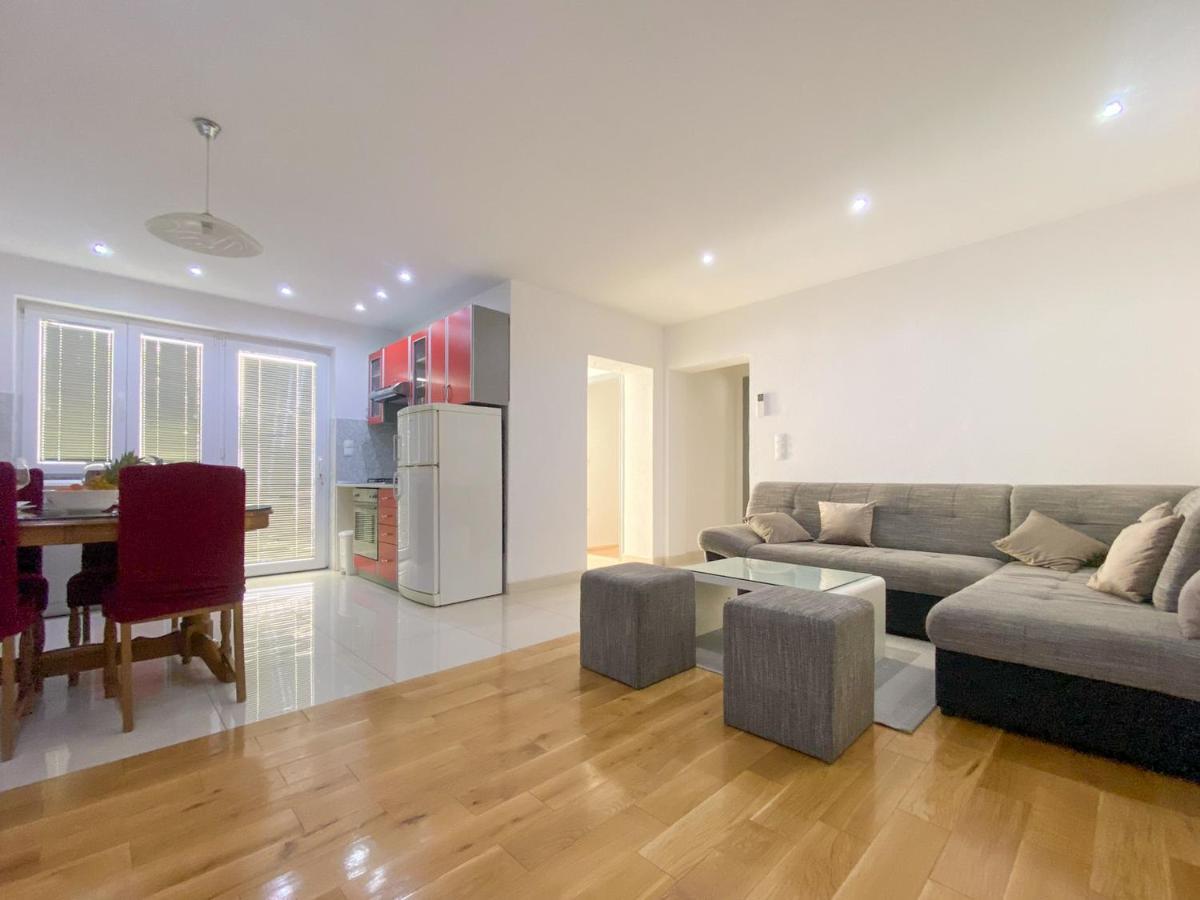 Apartments Paladin Makarska Bagian luar foto