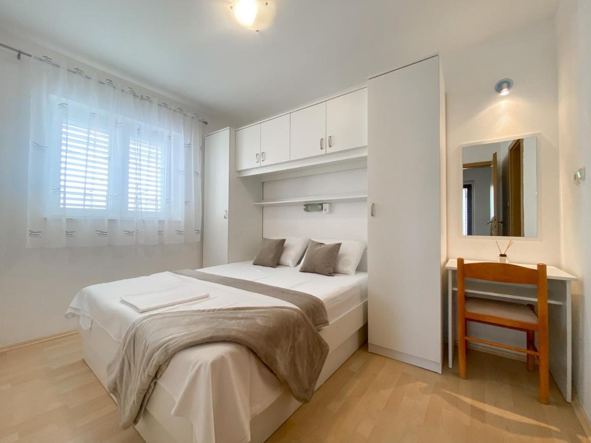 Apartments Paladin Makarska Bagian luar foto