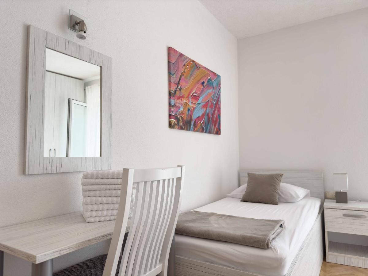 Apartments Paladin Makarska Bagian luar foto