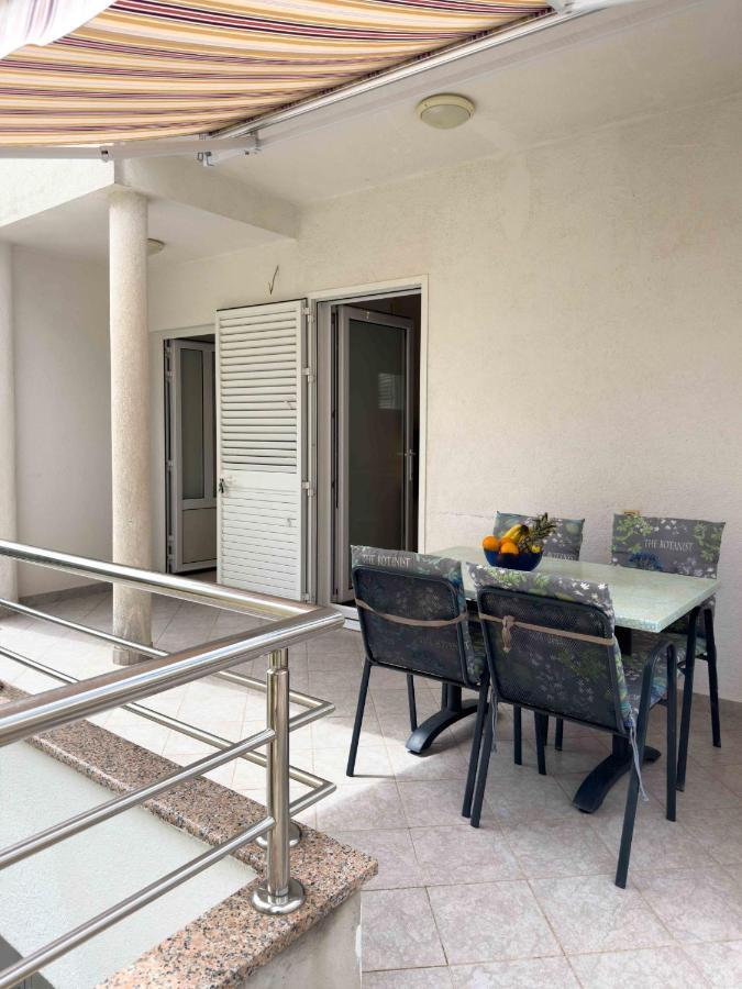 Apartments Paladin Makarska Bagian luar foto