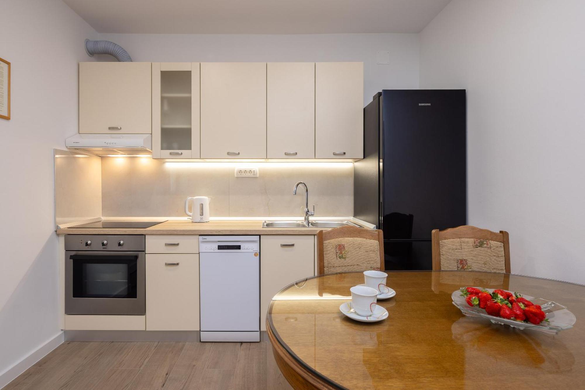 Apartments Paladin Makarska Bagian luar foto