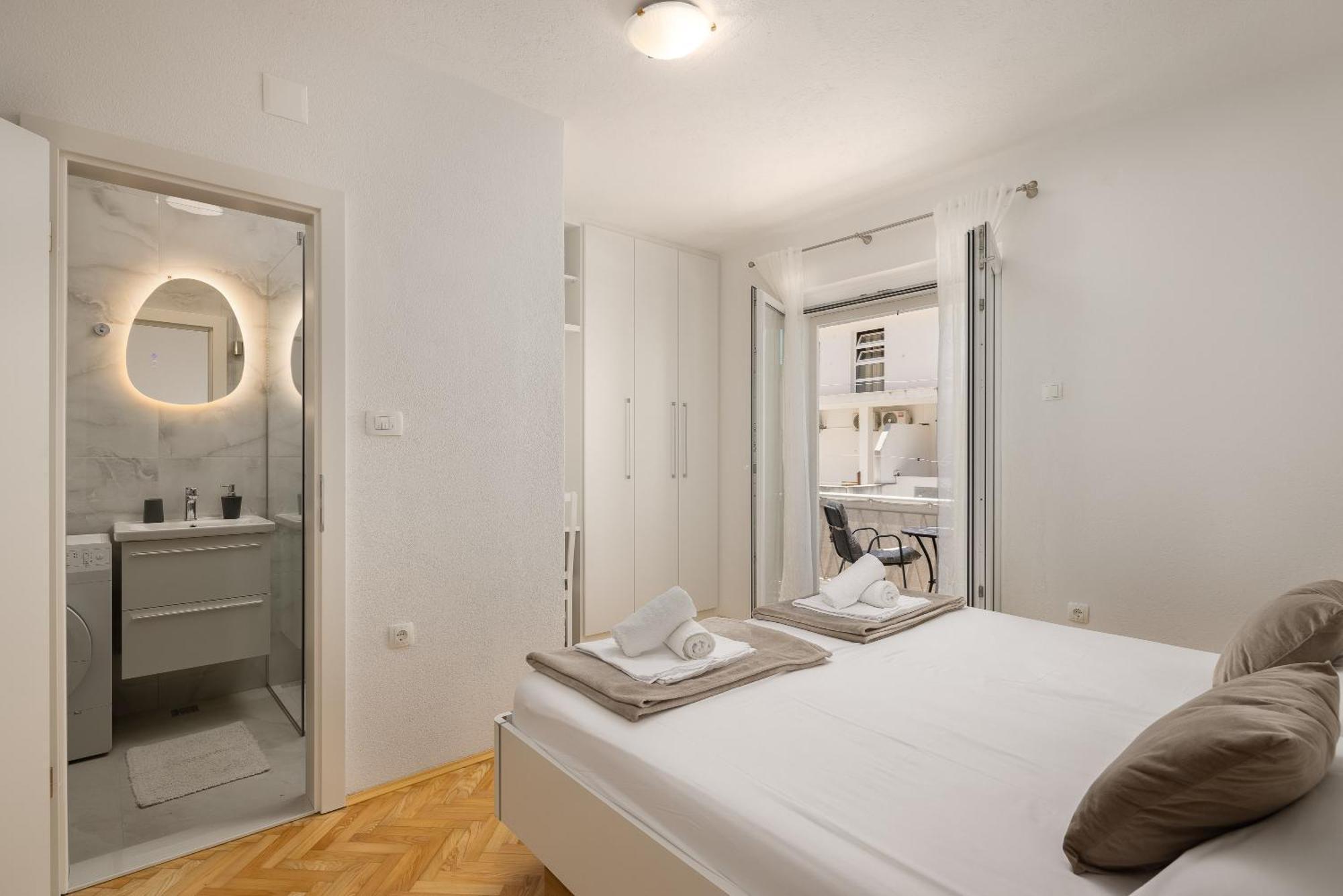 Apartments Paladin Makarska Bagian luar foto
